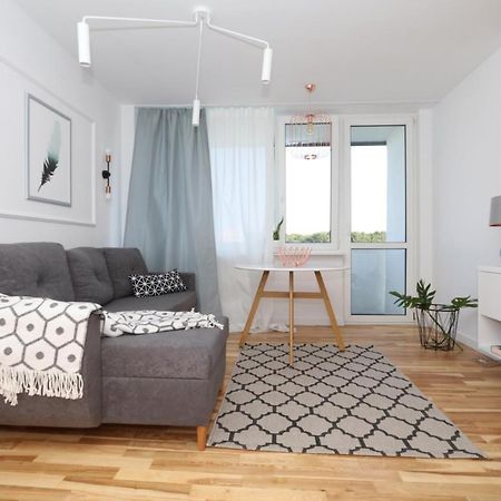 Romaszewskiego Zoliborz Bedroom Pokoj Metro Warszawa Exteriör bild