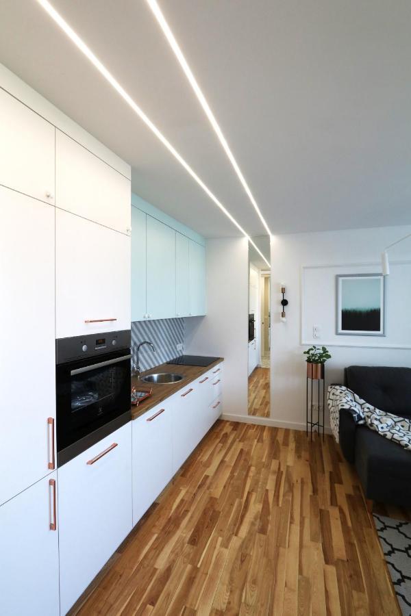 Romaszewskiego Zoliborz Bedroom Pokoj Metro Warszawa Exteriör bild