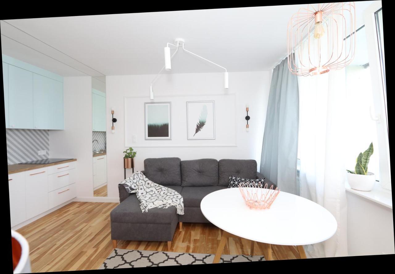 Romaszewskiego Zoliborz Bedroom Pokoj Metro Warszawa Exteriör bild