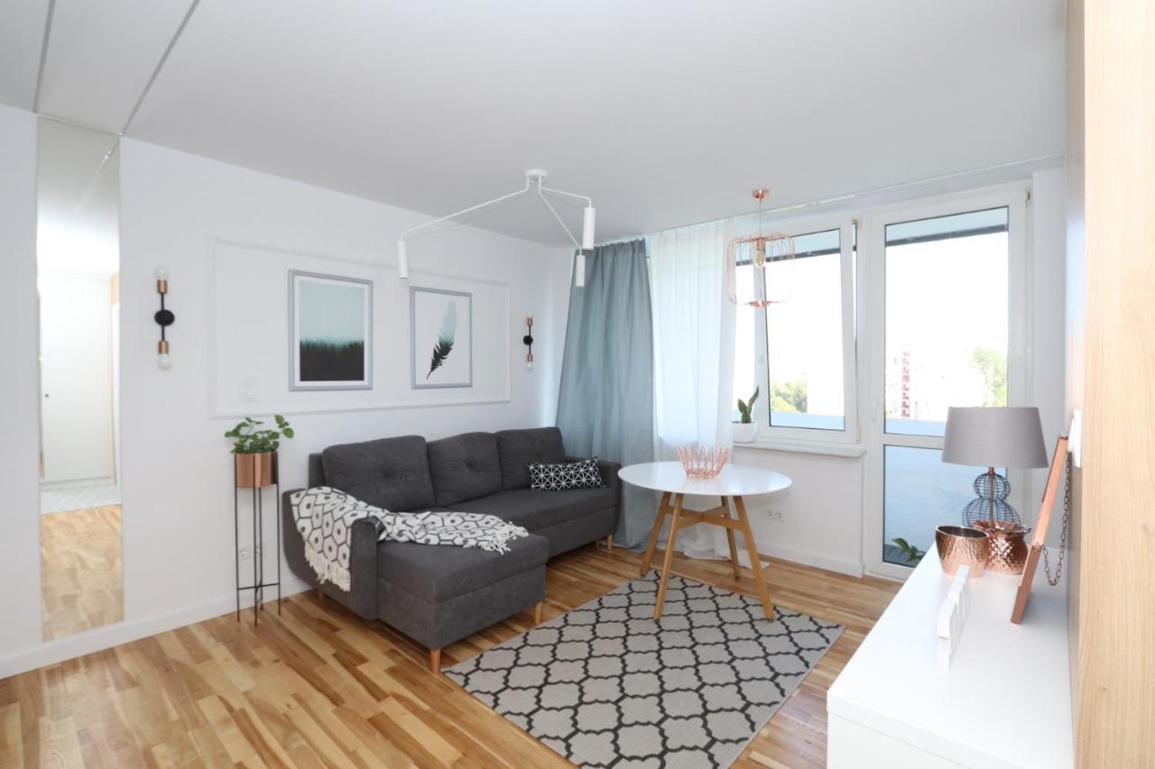 Romaszewskiego Zoliborz Bedroom Pokoj Metro Warszawa Exteriör bild