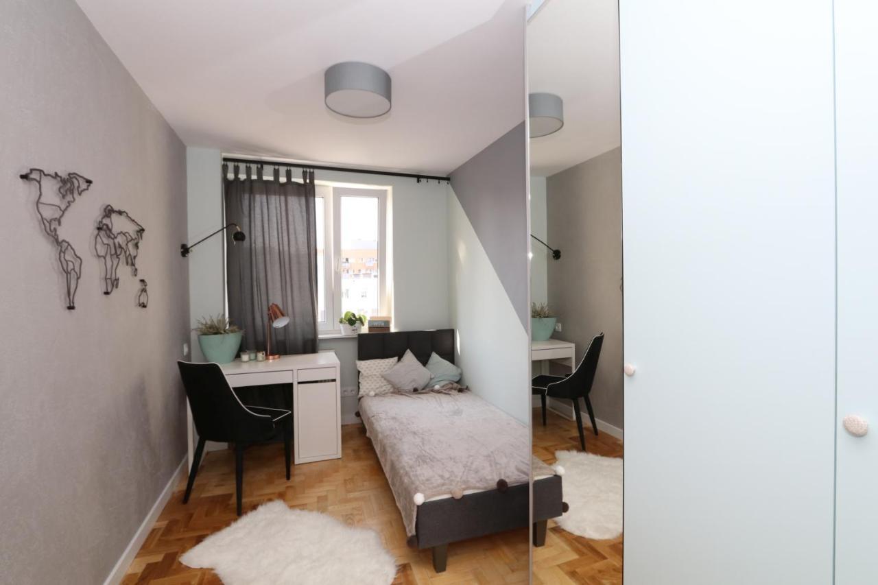 Romaszewskiego Zoliborz Bedroom Pokoj Metro Warszawa Exteriör bild