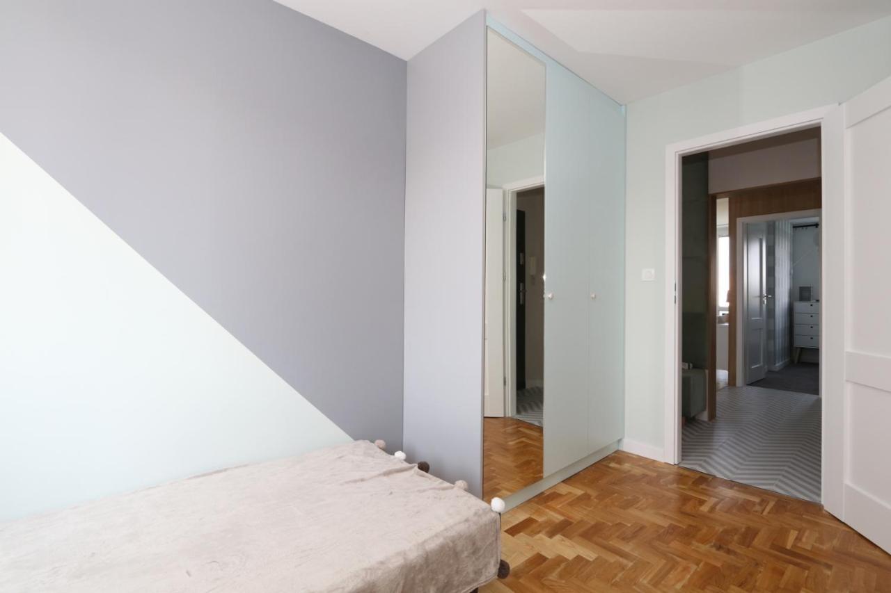 Romaszewskiego Zoliborz Bedroom Pokoj Metro Warszawa Exteriör bild
